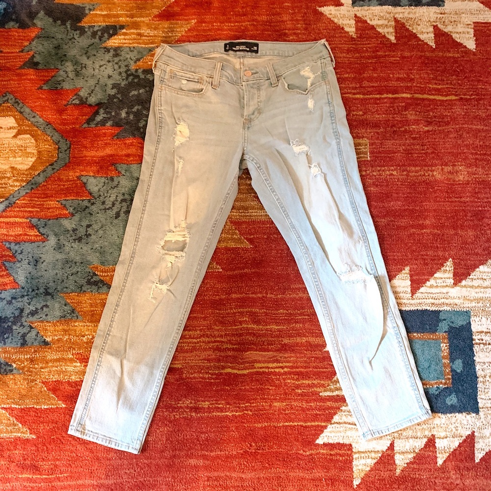 Hollister Boyfriend Ripped Jeans